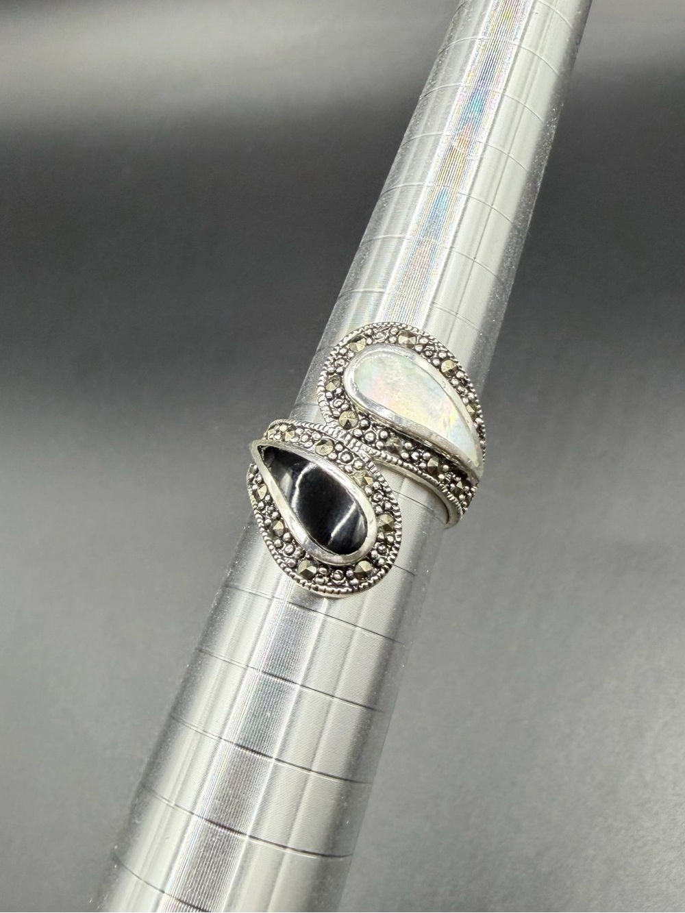 Vintage Sterling Silver 925 Black Onyx Mother Of Pearl Drop Ring Size 9 Marcasit